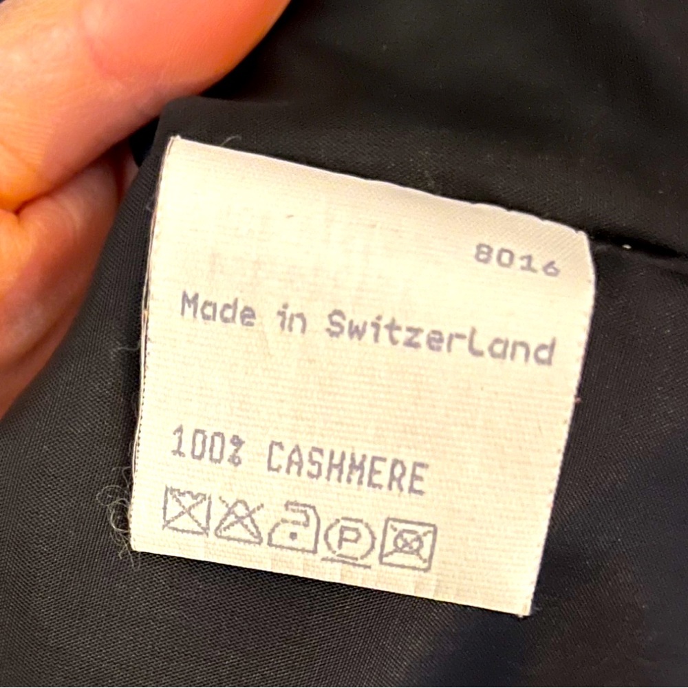 Ladies’ Burberry Cashmere Coat - Stunning! - Picture 5 of 6